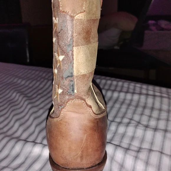 Durango Brown and Tan Star Heeled Boots - Picture 5 of 6